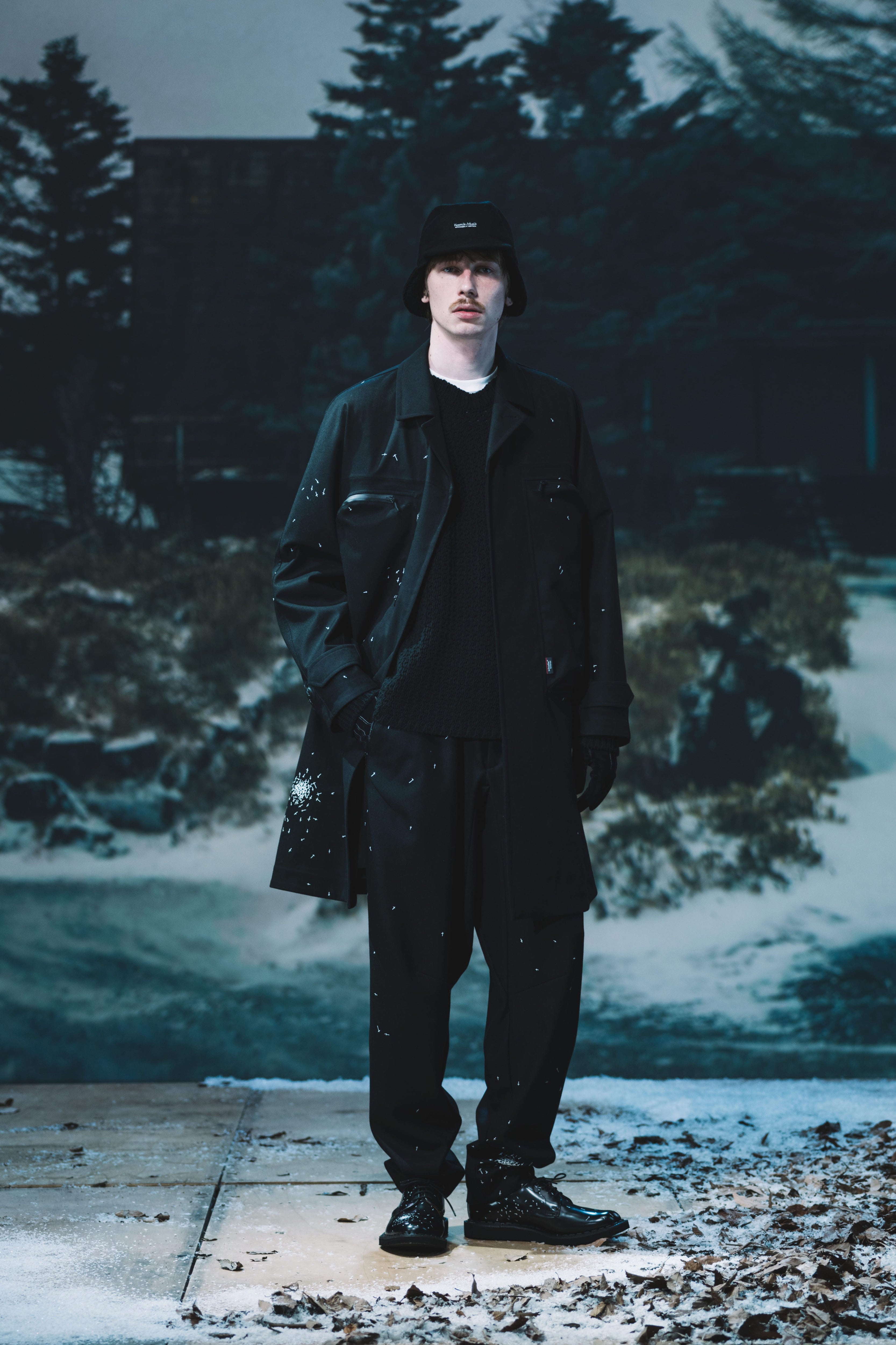 Undercover 2024AW Runway Witches’ Cell Division Cross Embroidery Wool Trousers