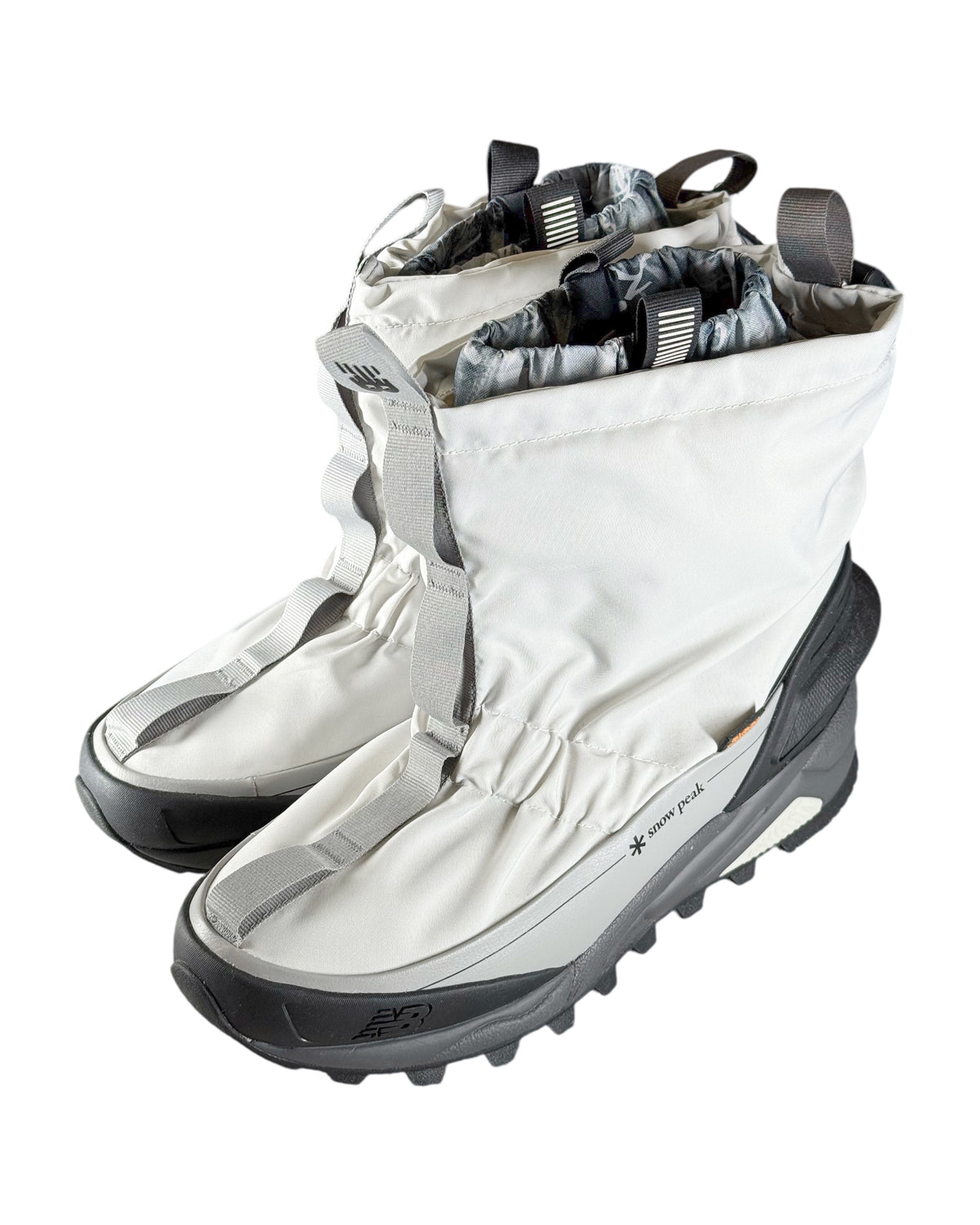 Snow Peak x New Balance Niobium C_3 Tokyo Design Studio White Outdoor Boots