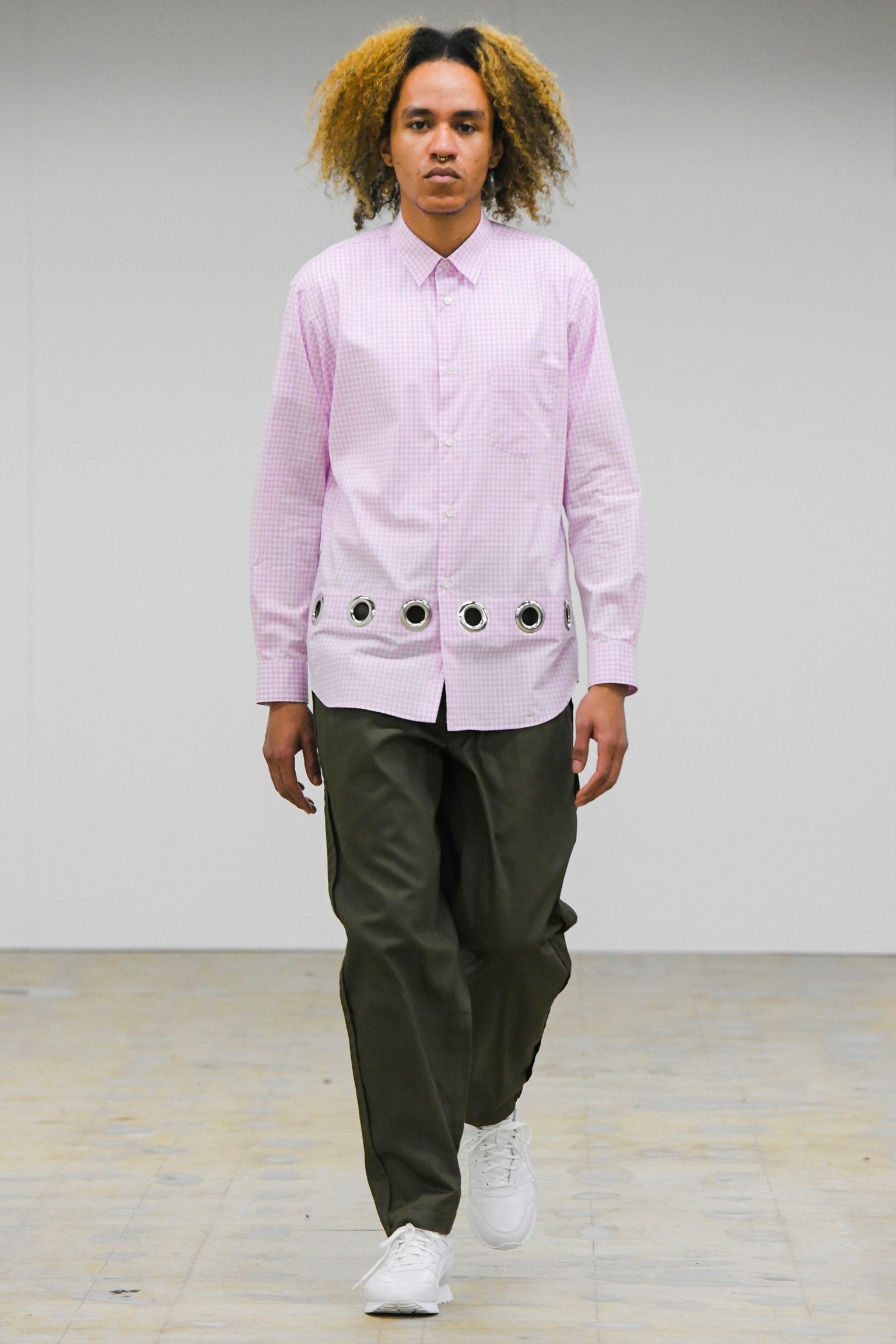 Comme des Garcons Shirt 2022AW metal ring cut-out shirt - runway Look 25 reference