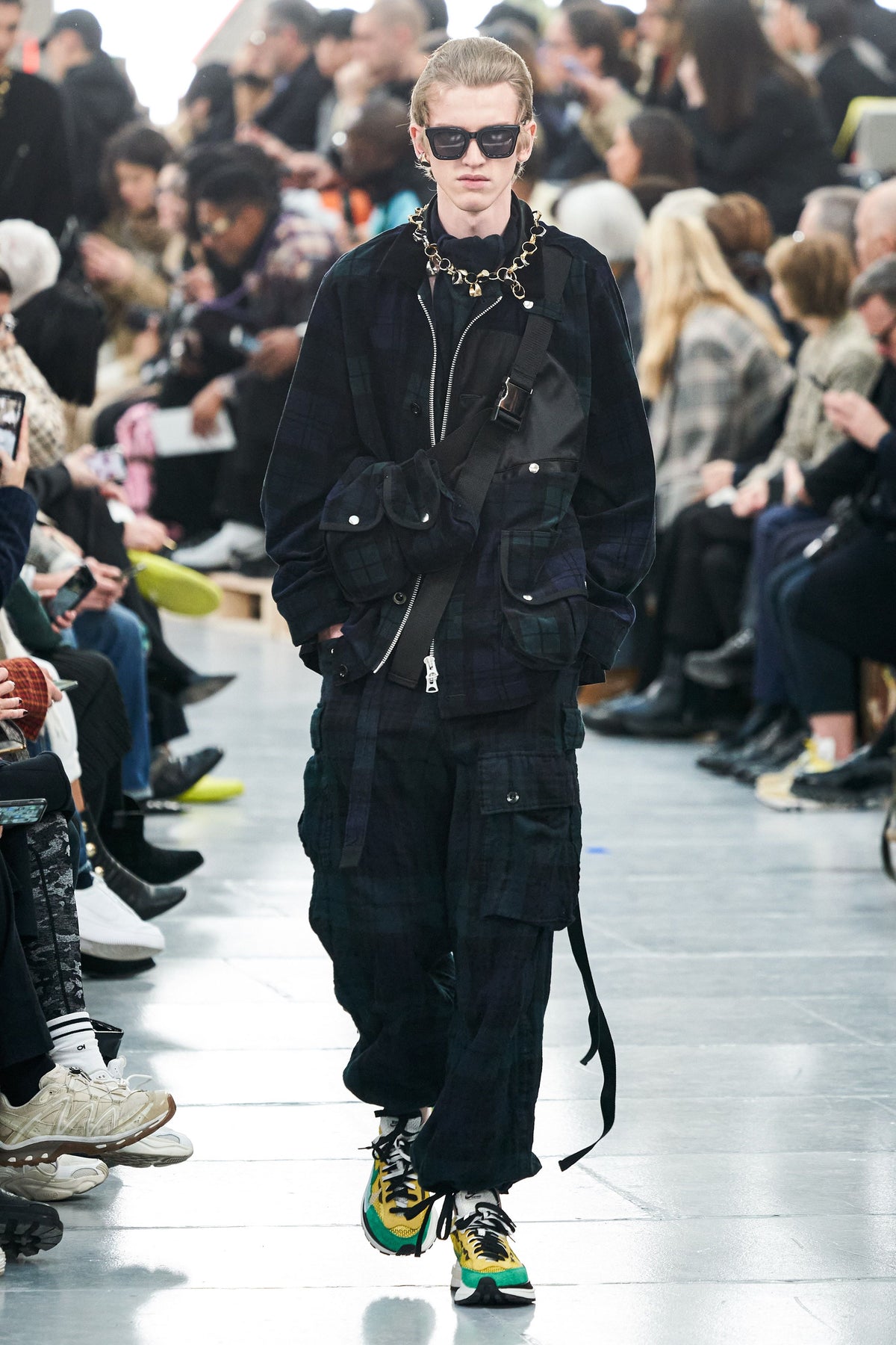 Sacai 2020AW check multi-pocket crossbody jacket - detail view