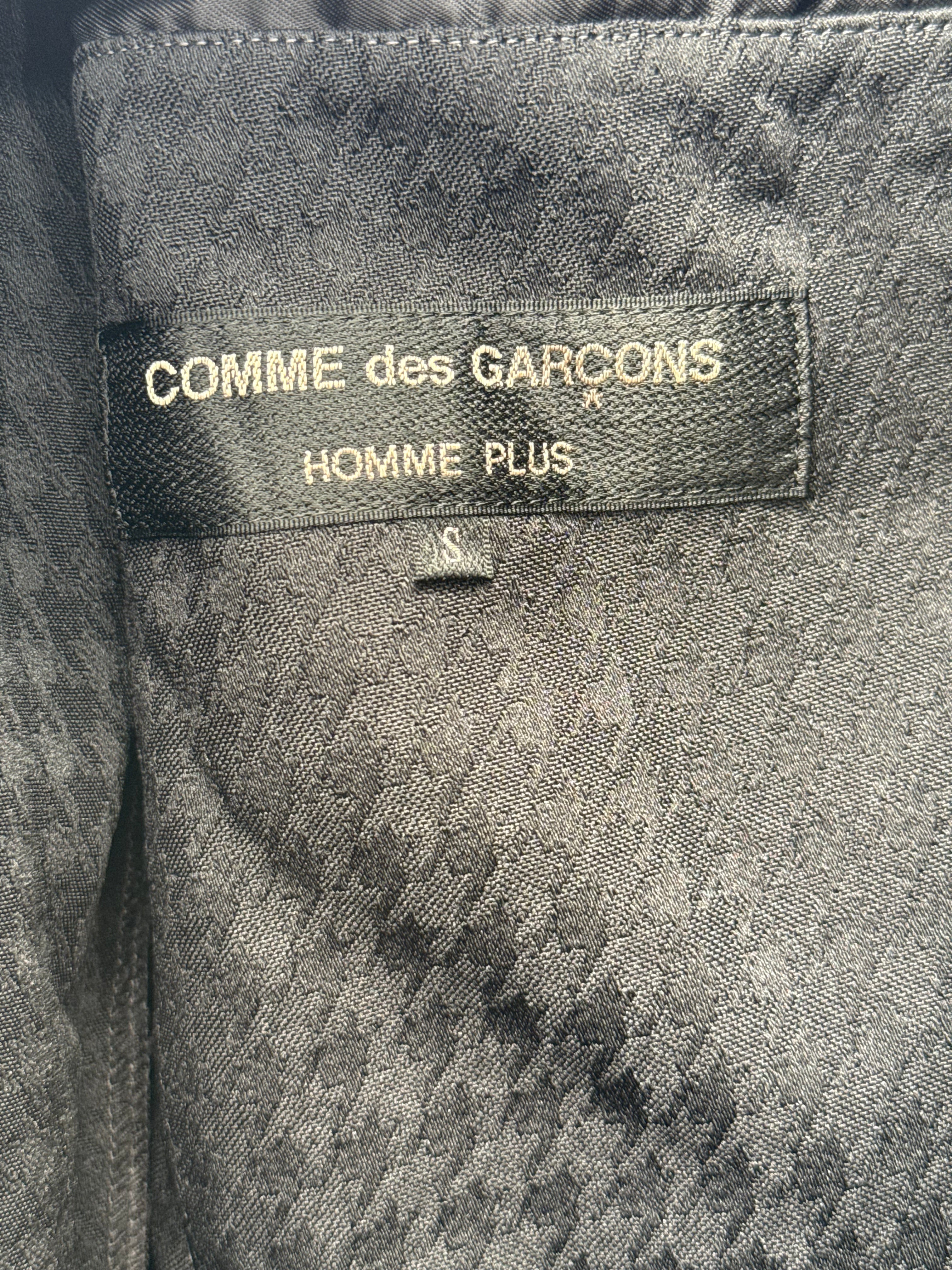 Comme des Garcons Homme Plus 2016AW Armour of Peace armoured jacket - runway Look 3 reference